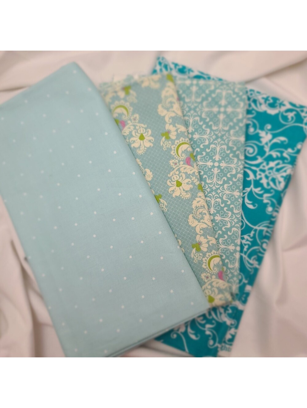 Lot of 4 Fabrics Coordinating Patterns for Quilts Wall Hanging Runners Turquoise